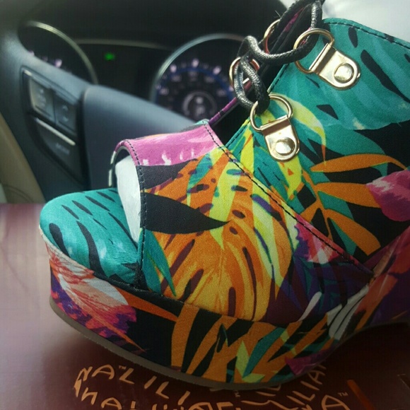 COPY - Bootie heels - Picture 2 of 3